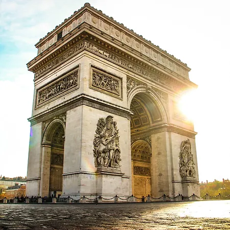 Renaissance Arc De Triomphe