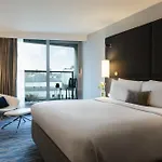 Hotell Renaissance Arc De Triomphe 5*
