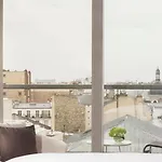 Renaissance Arc De Triomphe Hotel 5*
