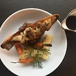 Renaissance Arc De Triomphe Hotel 5*