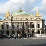 Renaissance Arc De Triomphe 5*