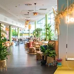 Renaissance Arc De Triomphe Hotell Paris