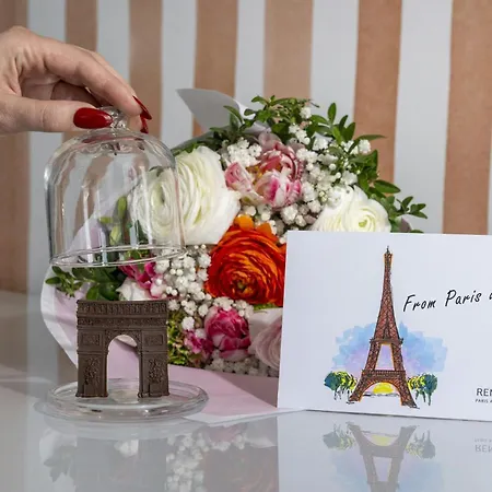 Renaissance Arc De Triomphe Hotel