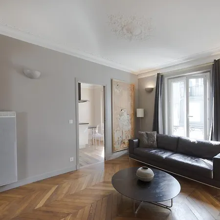 Renaissance Arc De Triomphe Hotel