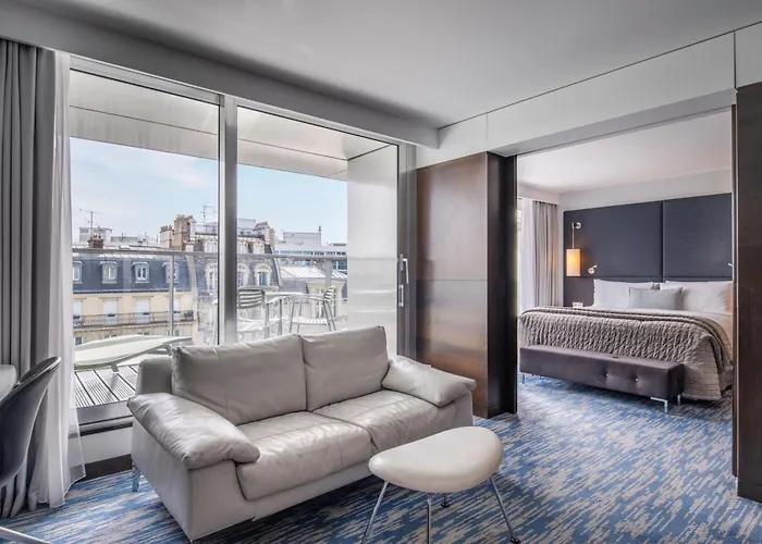 Renaissance Arc De Triomphe 5* Paryż