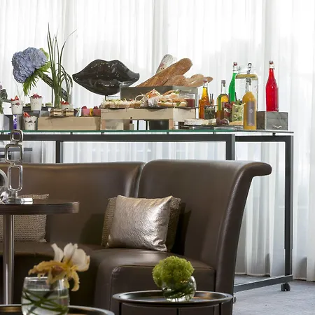 巴黎凯旋门万丽酒店