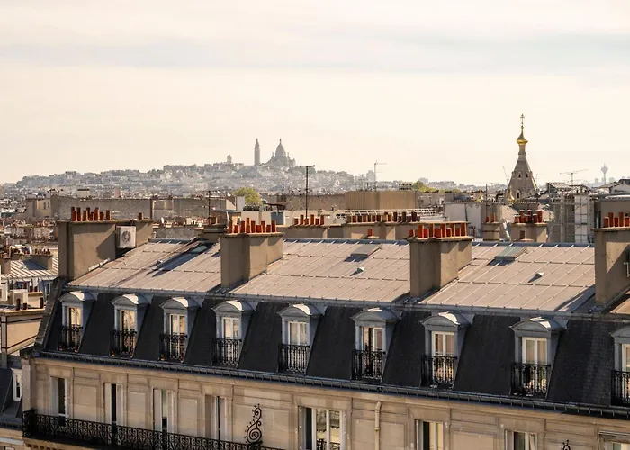 Renaissance Arc De Triomphe