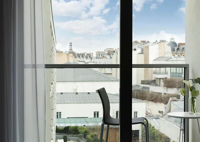 ホテル ルネッサンス アルク ドゥ トリオンフ