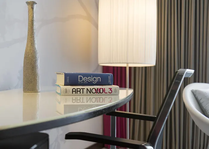 Renaissance Arc De Triomphe 5* Parigi