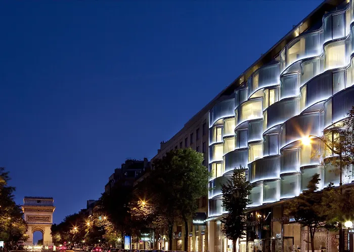 Renaissance Arc De Triomphe 5* París