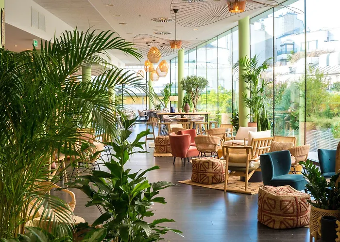 Renaissance Arc De Triomphe 5* Paris