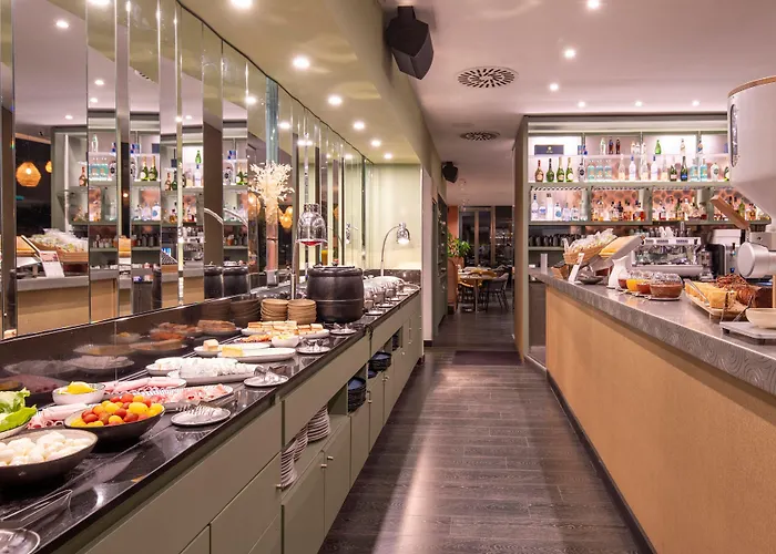 Renaissance Arc De Triomphe